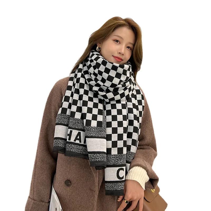 Luxury Brand Woman Winter Scarf Fashion Female Shawls Cashmere Handfeeling Winter Wraps Flower Weave Winter Hijab Scarf 2025