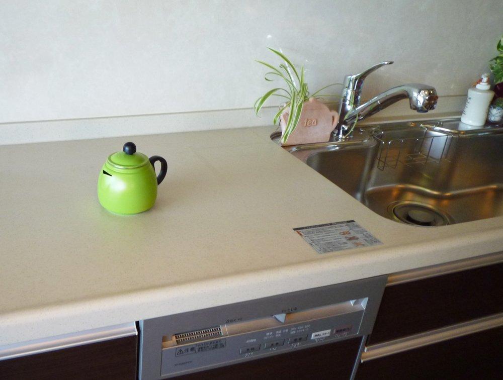 Fujita Metal Teapot with Tea Strainer Sweet Teapot D Type Green 027906 0.7L