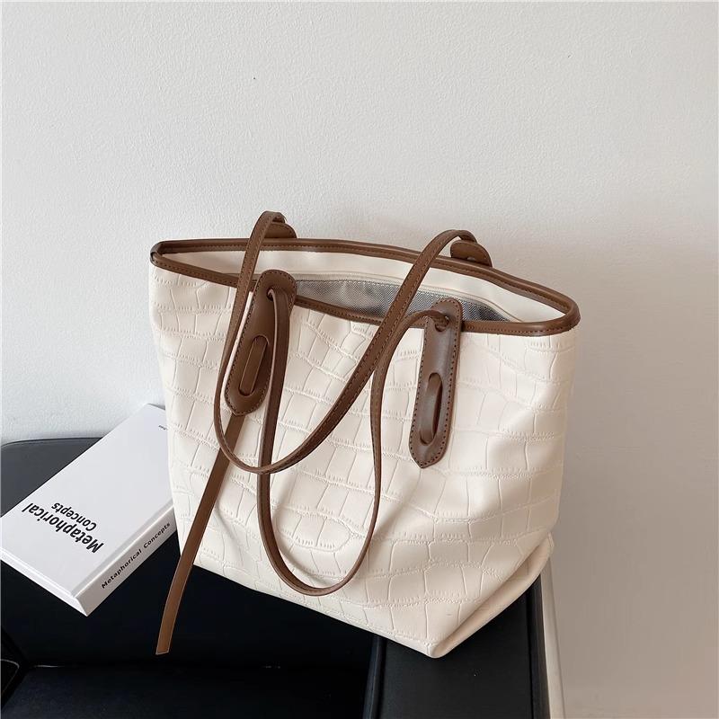 Women's Bag Tote Bag Women's Niche Texture Summer New Popular Shoulder Bag High-end Sense Large-capacity Commuter Bag