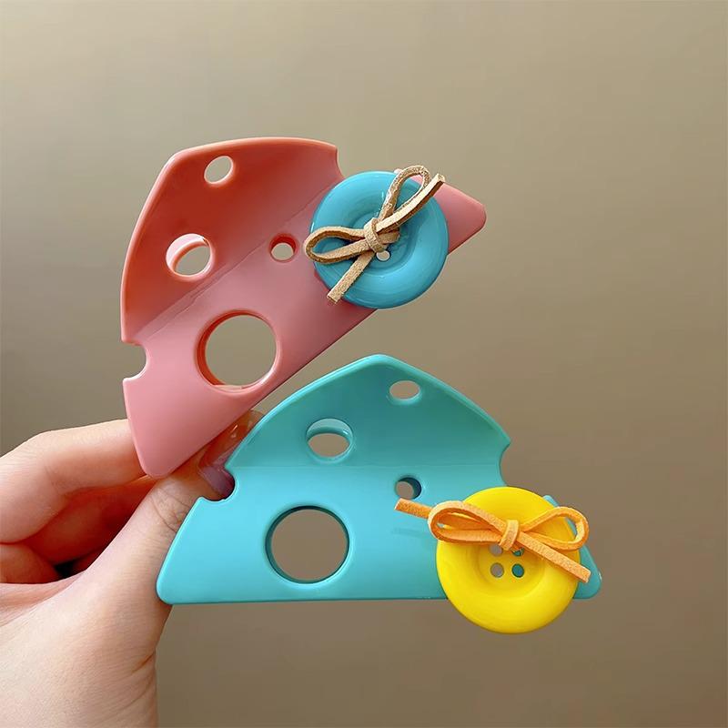 2024 Women's High-End Cute Button Shark Hair Clip