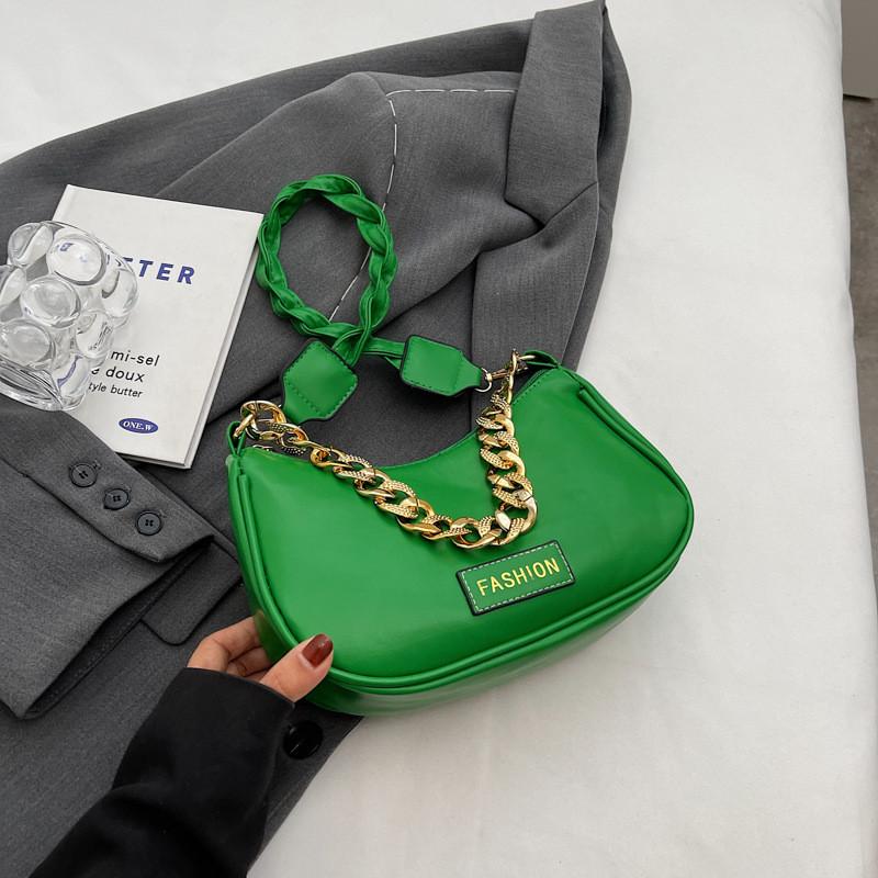 Chic Small Pu Leather Women's Chain Shoulder Bag With Zipper Closure For Everyday Style