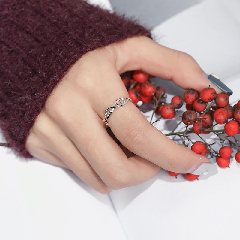 Silver-Plated Twisted Korean Trendsetter Index Ring for Women