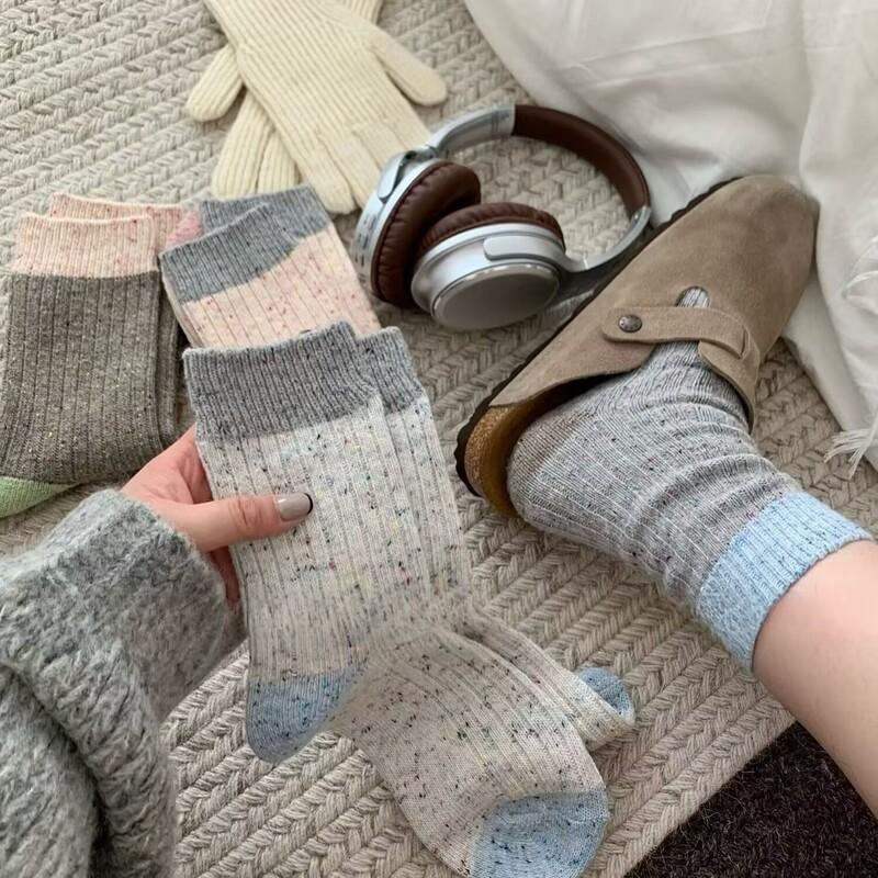 4 Paar Farbpassende Dicke Garnpunktgarn Damen Socken Dick Warm Plüsch Mid-Tube Frotteesocken Chunky Herbst- und Wintersocken