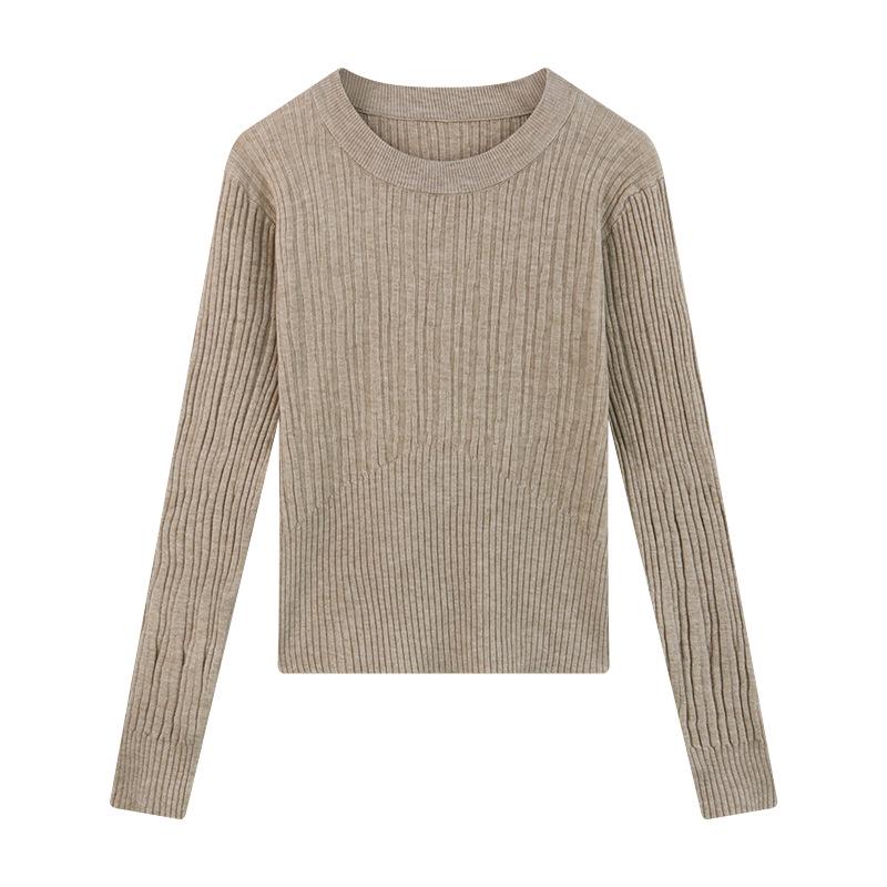 Korean-Style Low-Neck Knit Sweater: Elegant Women's Base Layer for Autumn/Winter 2023