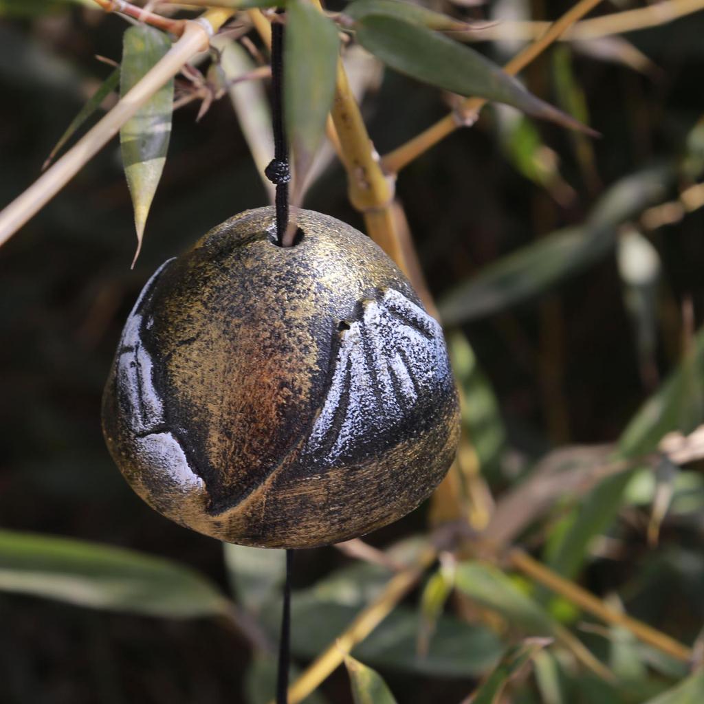 Cast Iron Wind Chime: Chinese & Japanese Style Retro Bells for Balcony or Outdoor Courtyard