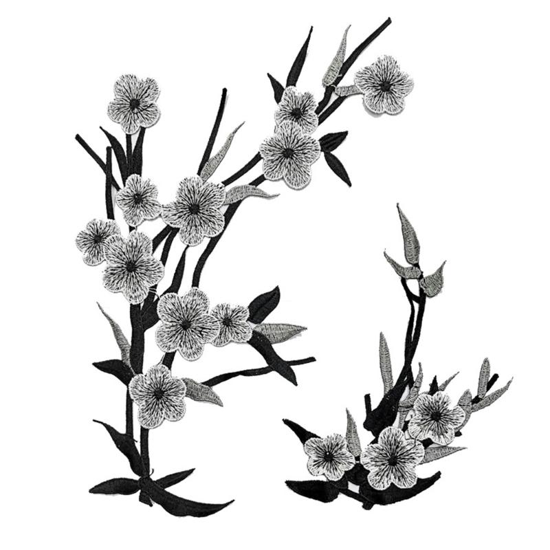 

2Pcs Embroidery Flower Applique Sew on Patches For Wedding Dress Decoration Clothing Jeans Jackets Skirt Bag Hat серый