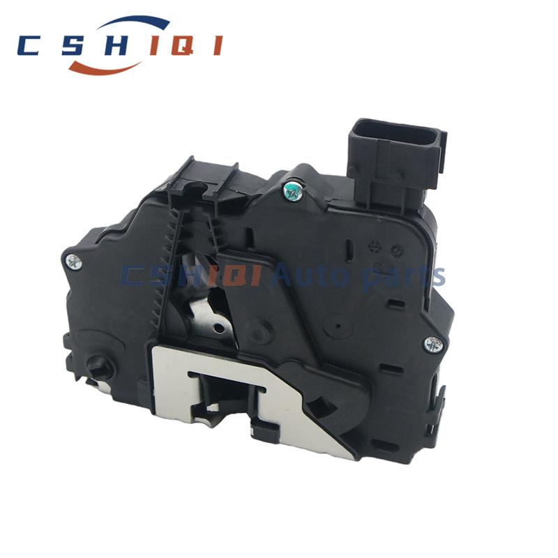 13431845 Siłownik zamka tylnych prawych drzwi Samochód 55702905 Do Opel Corsa D 2006-2014 Meriva B 2010-2017 Części samochodowe