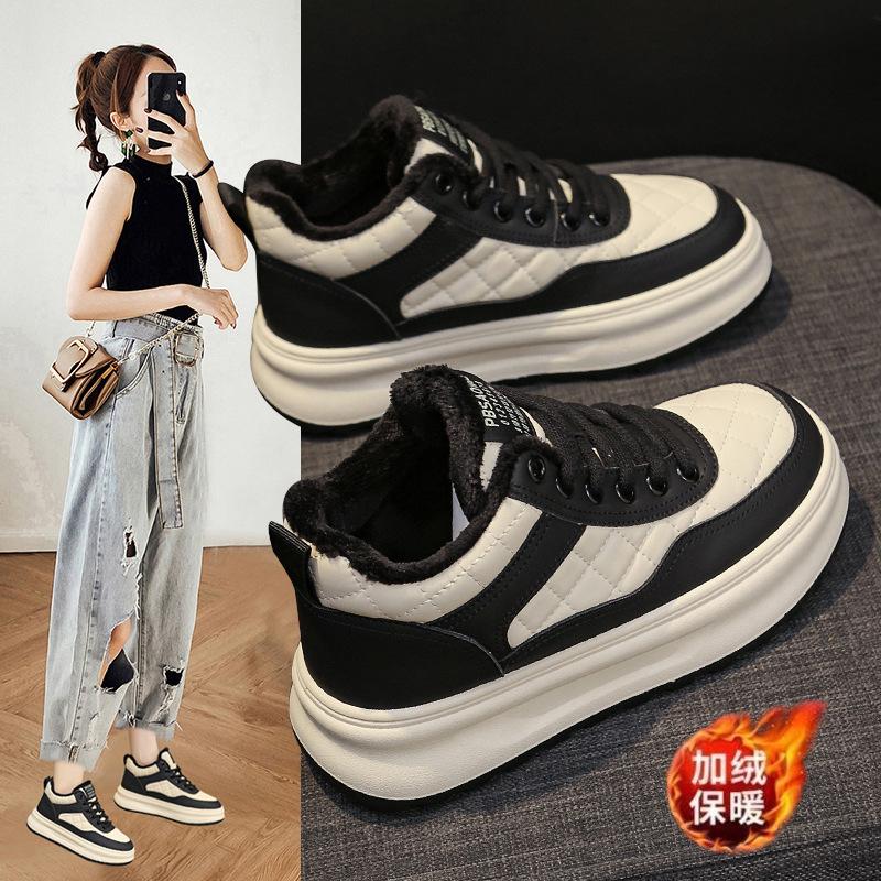 High-top Women's Shoes 2025 New Autumn and Winter Versatile Velvet Warm Cotton Shoes Platform Casual Sports Soft Leather Board Shoes Women