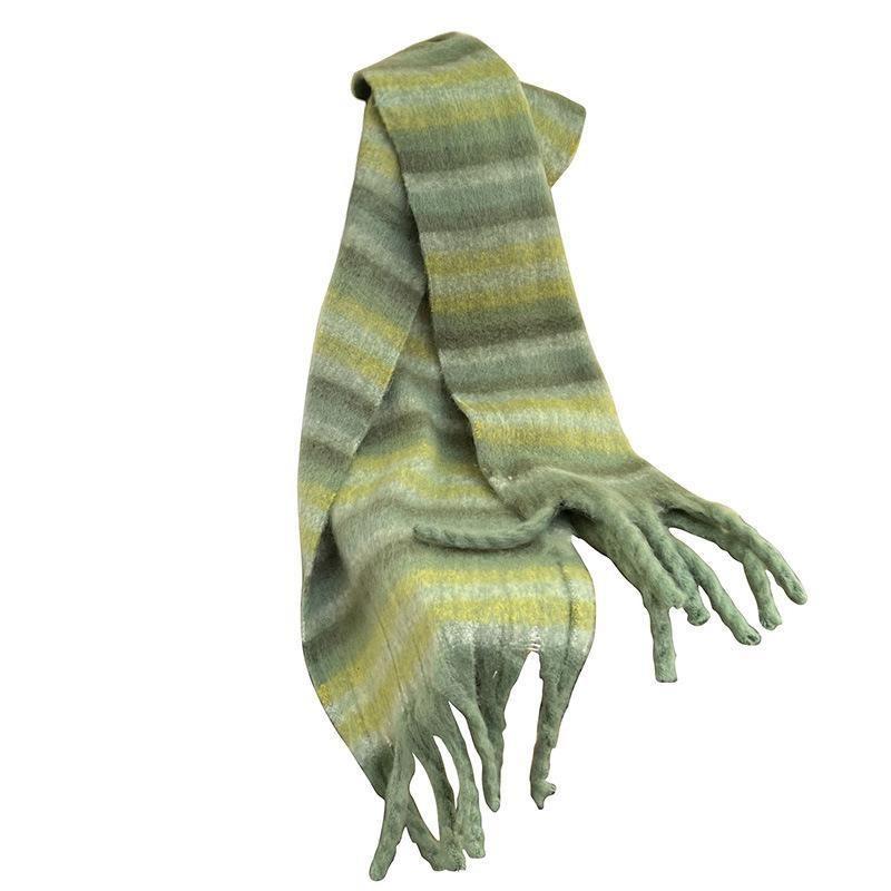 Green Scarf for Women, Thickened and Warm In Winter, High-grade Mahai Plush Scarf, Good with Fringed Shawl.