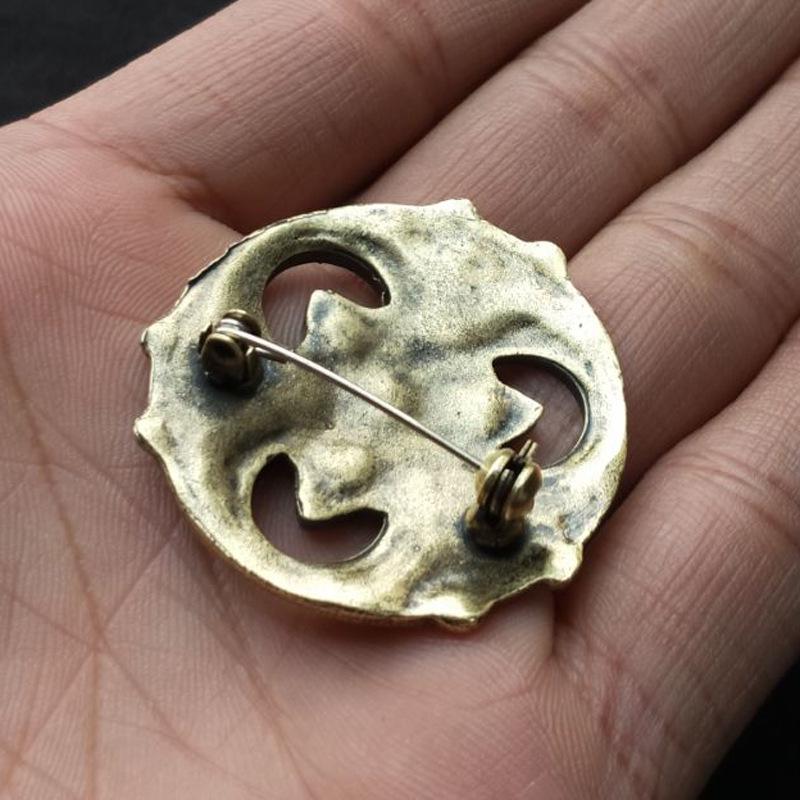 Trendy kulatá keltská uzlová vikingská pirátská brož