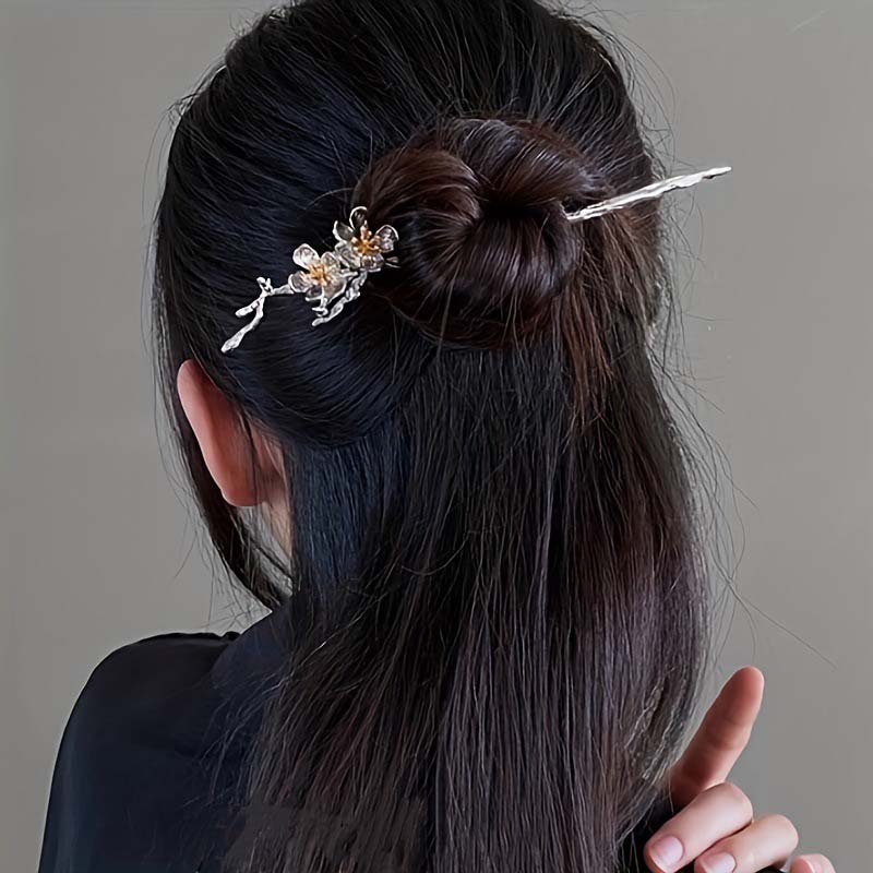 Chinese Style Peach Flower Hair Sticks for Women Simple Metal Flower Chopstick Hairpins Hairstyle Design Tools Accessories