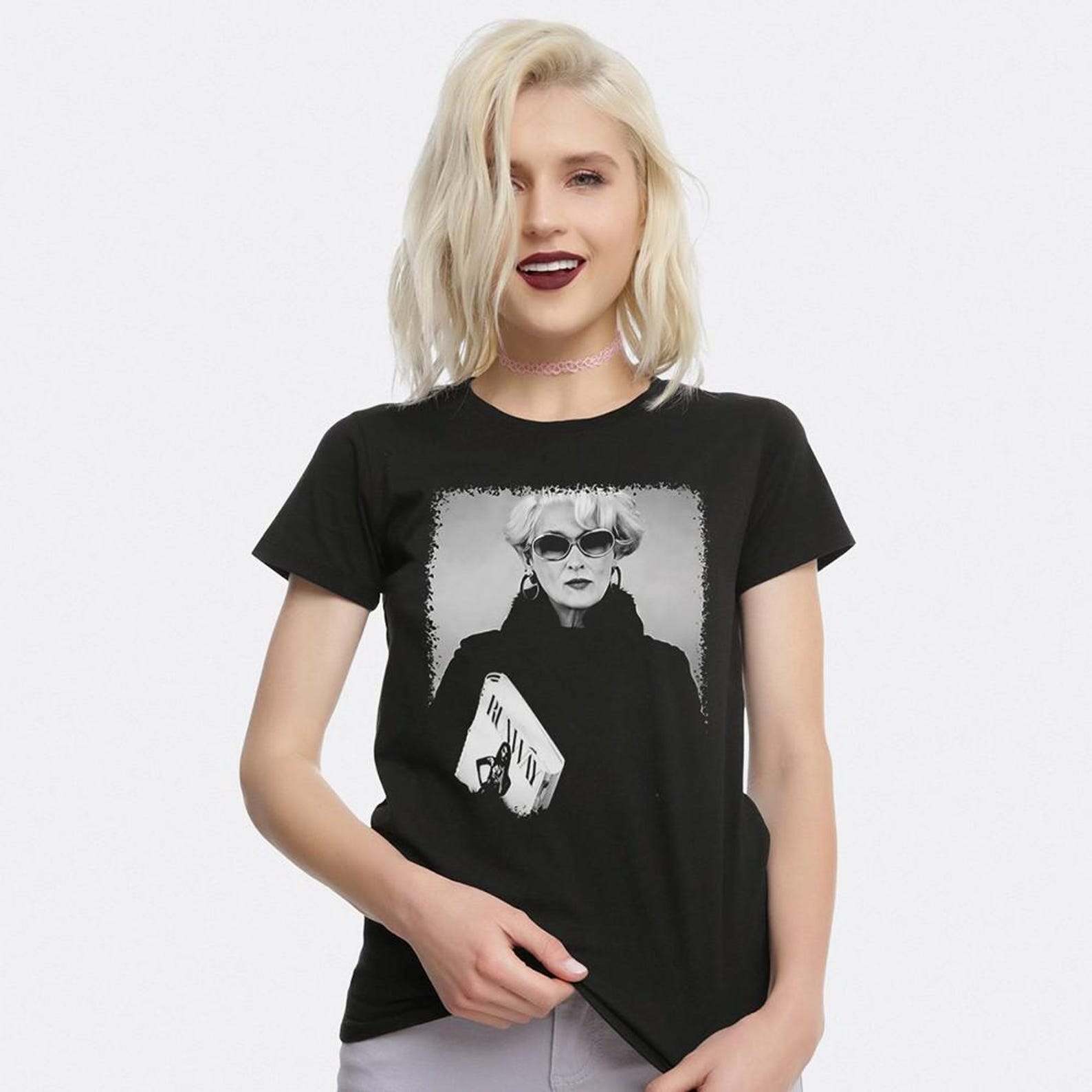 Miranda Priestly Meryl Streep T-Shirt, Men s Women s Sizes (MOV-321197) M