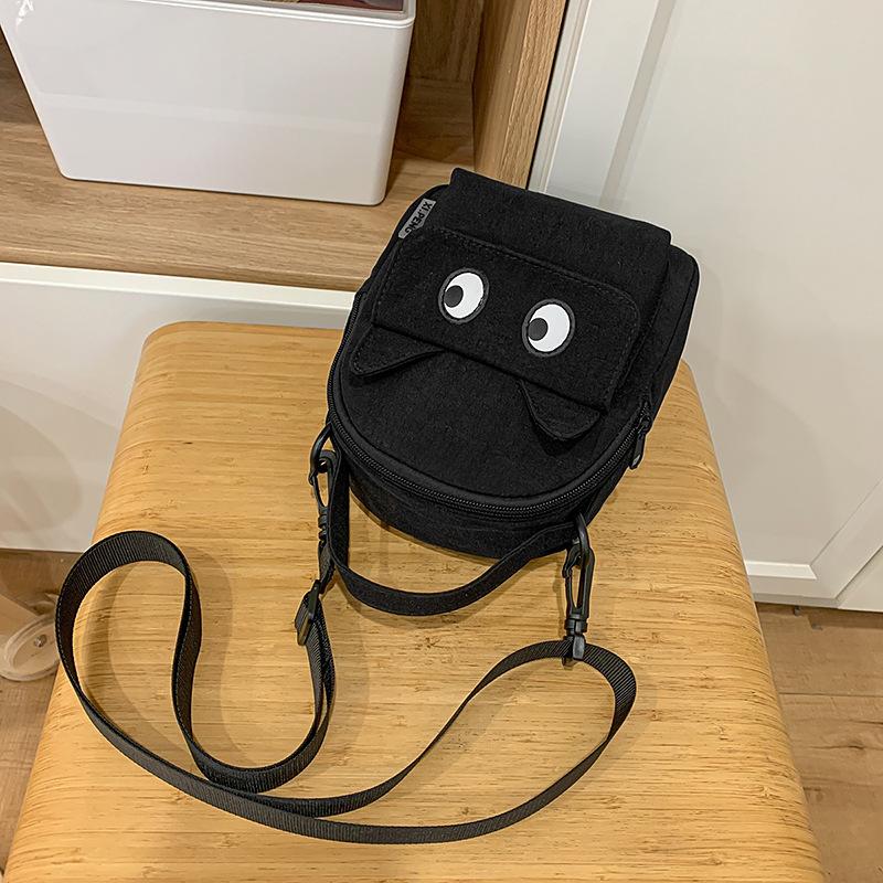 

Sweet girl messenger bag cartoon fashion Korean handbag niche simple casual fashion 2025 summer new