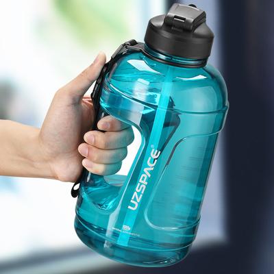 UZSPACE 2.3L 2000ML Παγούρι Νερού με Καλαμάκι Διαφανές Μεγάλης Χωρητικότητας Πλαστικό Παγούρι Εργαλείο Γυμναστικής Κανάτα Tritan Χωρίς BPA Αθλητικό
