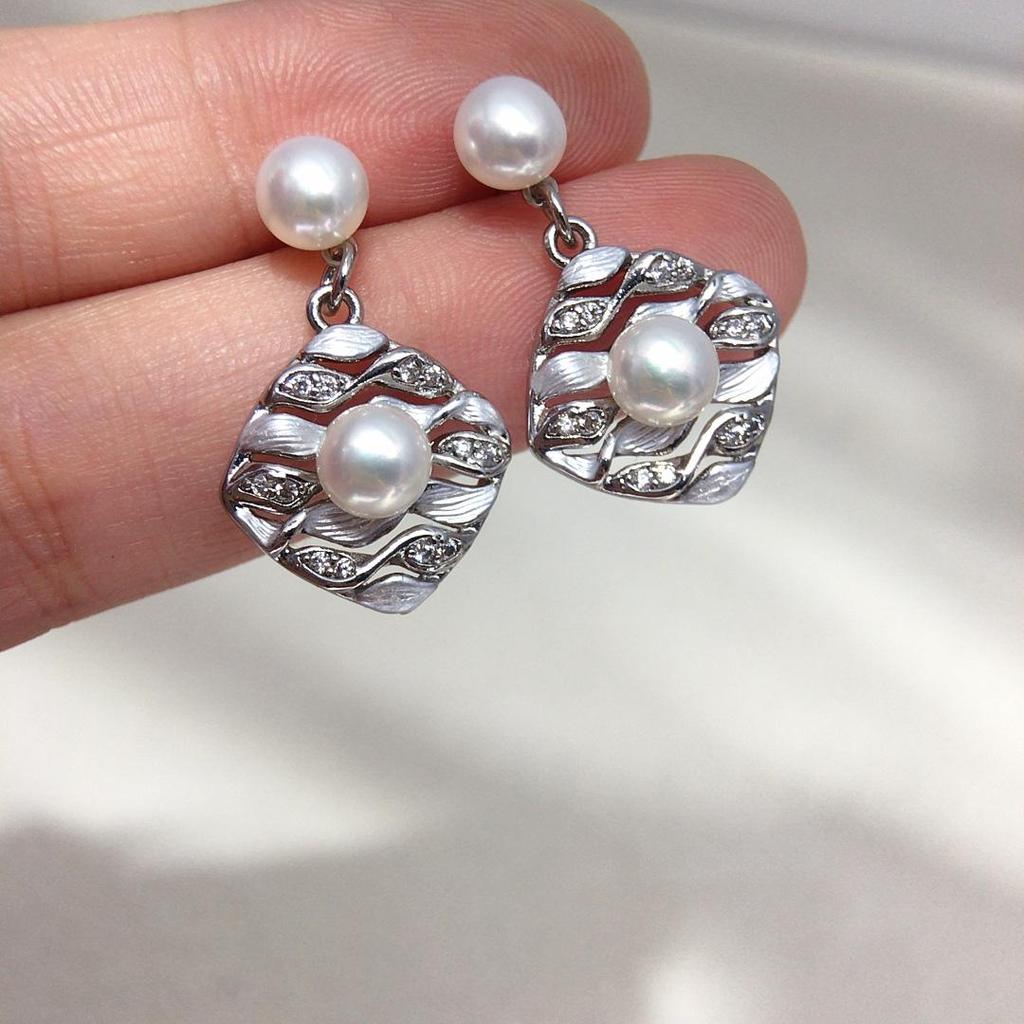 Pearl Stud Earrings - Natural Freshwater, Geometric Diamond Design, Elegant Retro Style Jewelry