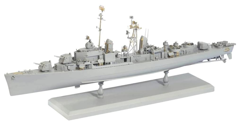 Platz Dragon WWII Navy Destroyer Chevalier Plastic Model Kit DR1046 1/350 U.S. Gearing-class DD-805