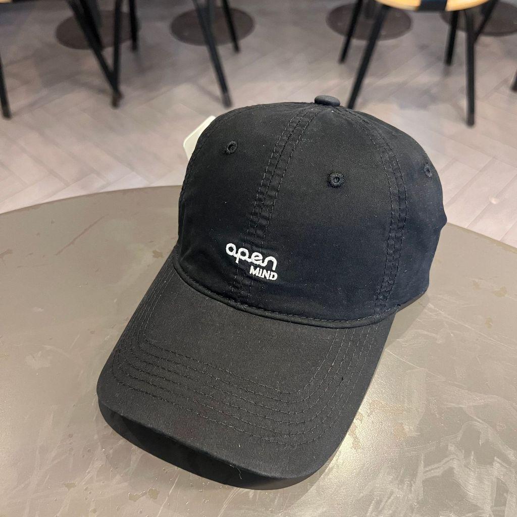 Casual Unisex Cotton Baseball Cap With Adjustable Fit And Embroidered Letter Pattern For Summer And All Seasons
