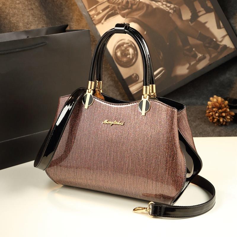Bag Women 2026 New Fashionable Women s Leather Temperament Handbag Trend