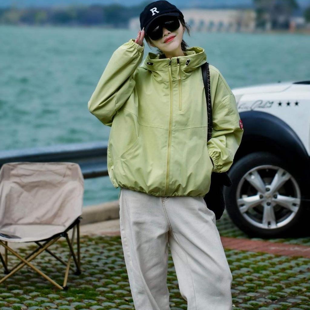 Women's European-Style Casual Windbreaker: 2025 Spring/Autumn Loose Versatile Sports Jacket