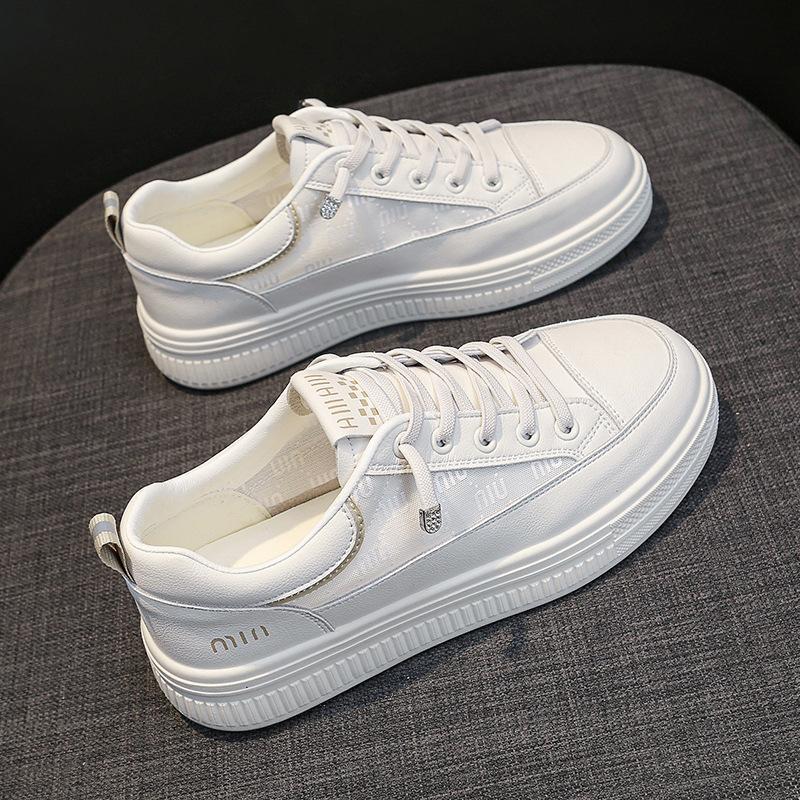 

Кожаные дышащие кроссовки на толстой подошве, маленькие белые туфли женские 2025 лето новая корейская версия универсальные одинарные туфли спортивные и повседневные кеды 40 хаки