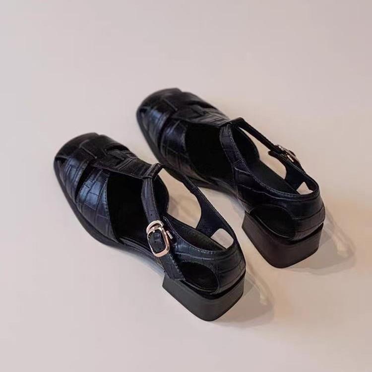 Sheepskin version~ Leather retro Roman sandals women's summer wear thick heels low heels pig cage shoes hollow casual bag head shoes