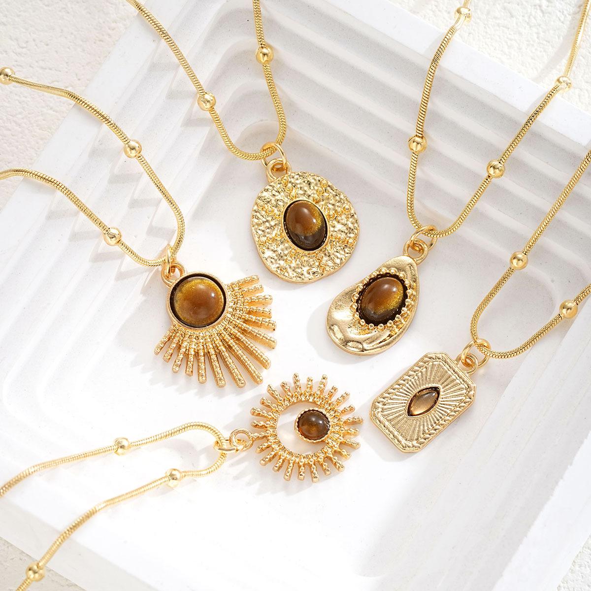 

5PCS Vintage Brown Opal Pendant Necklaces for Women Maillard Gold Color Metal Geometric Choker Necklaces Y2K Jewelry Accessories