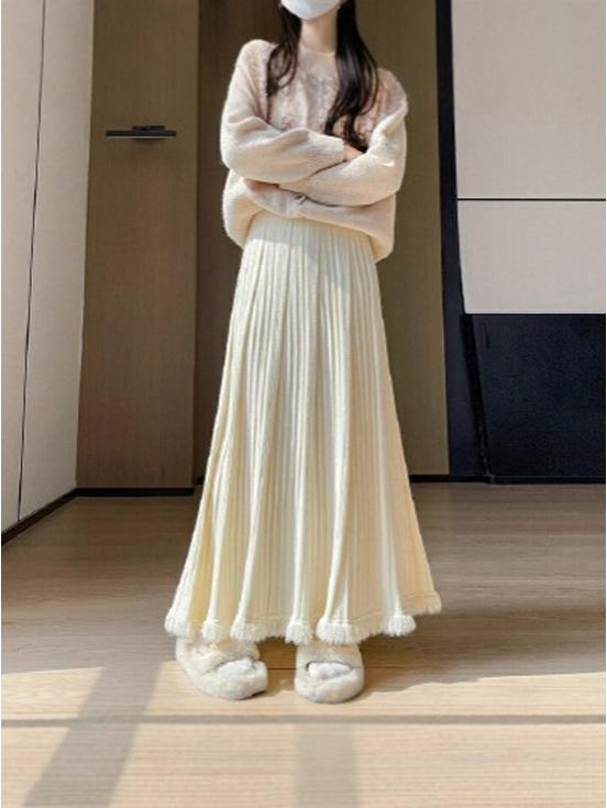 Autumn/Winter 2025 Women's High Waist Knit Pleated A-line Skirt with Tassels