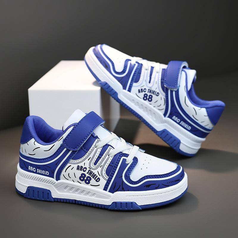 Kindersportschuhe wasserdicht Studenten Freizeitschuhe Mädchen flachsohlige Leder Board Schuhe Jungen Laufschuhe Skate Schuh Sport