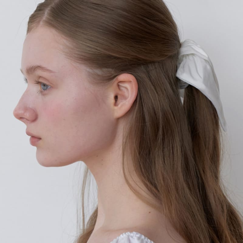 KINDABABY Bunny Petal Scrunch - Off White