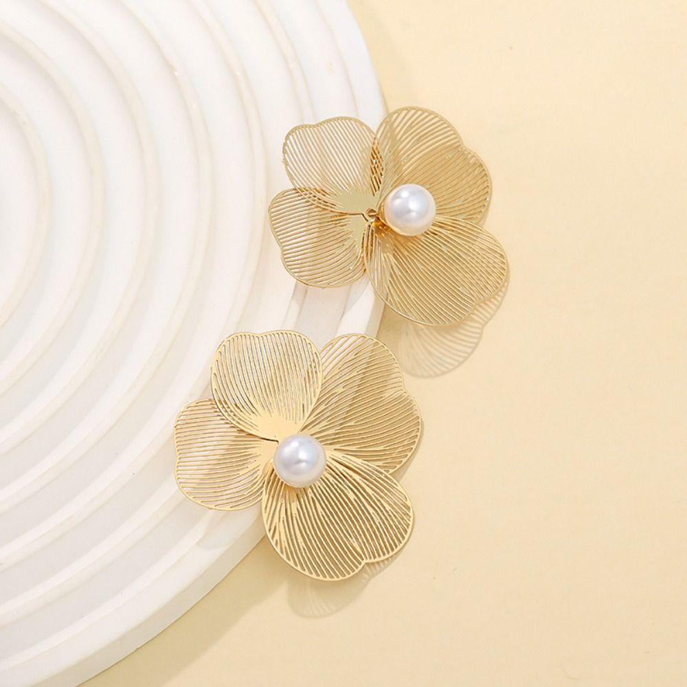 Copper Petal Earrings Necklace Suit Pearl Pendant Women Jewelry Suit Sweet Flower Jewelry Set  Gift