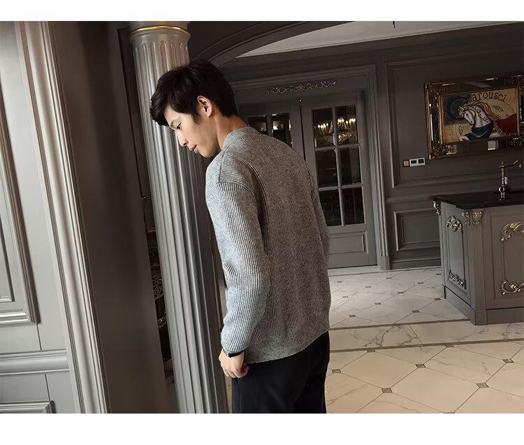 Men's Double Zipper Japanese Style Knit Cardigan Sweater - Autumn/Winter Fashion, Versatile Casual Outerwear.
