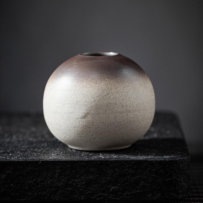Retro Japanische Handgefertigte Minimalistische Keramik-Blumenvase - Kleines Hydroponisches Teegeschirr-Ornament