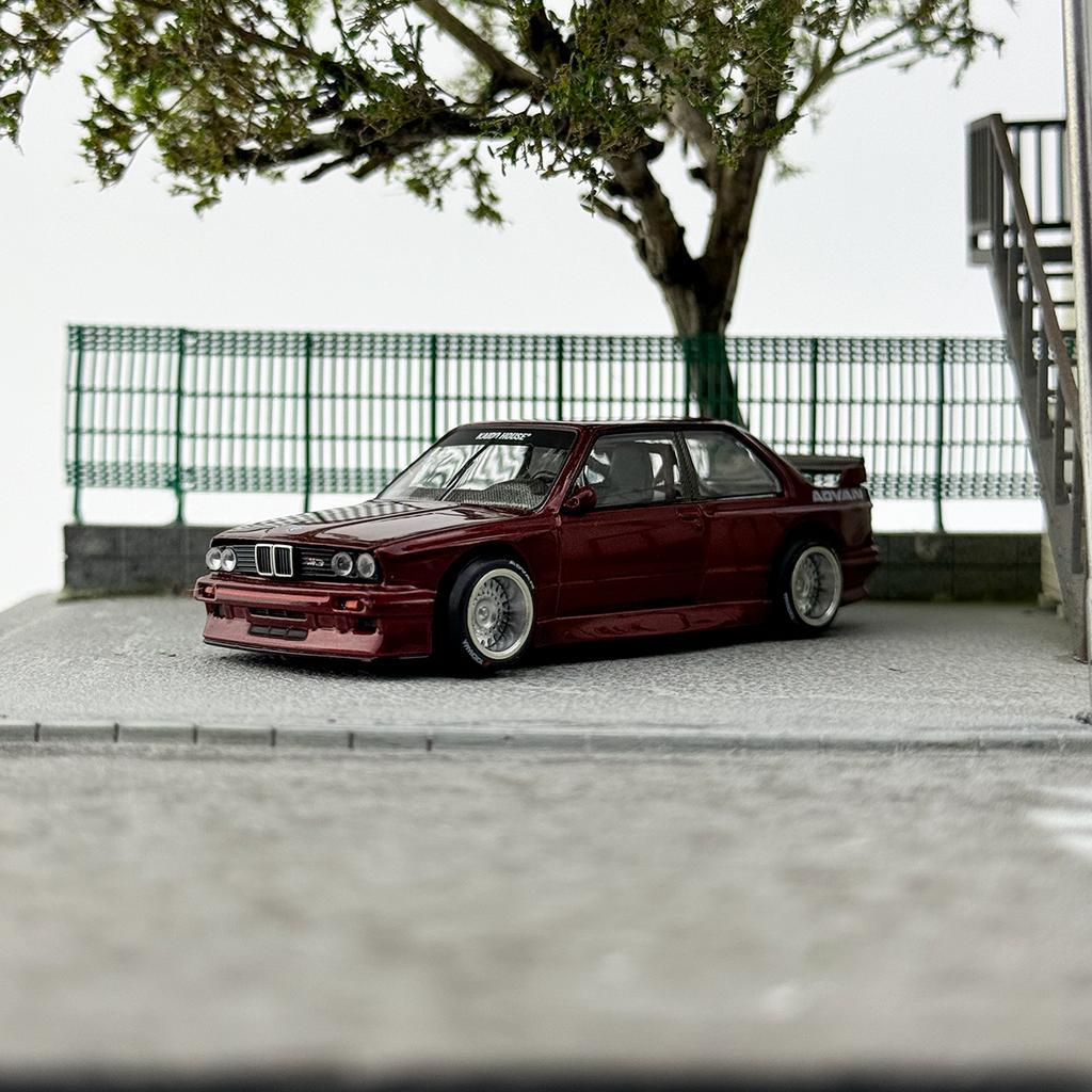 Kaido House1:64 162 BMW M3 E30 Front Cover Open Alloy Die-cast Miniature Model, Adult Collection Pieces,children's Gifts
