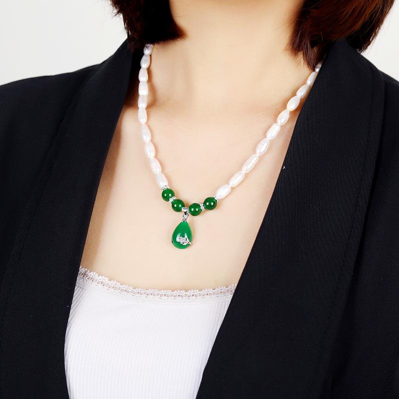 

Элегантное короткое ожерелье из натурального пресноводного жемчуга, женственное, простое, цепочка до ключицы, подвеска для мамы, ретро-украшение