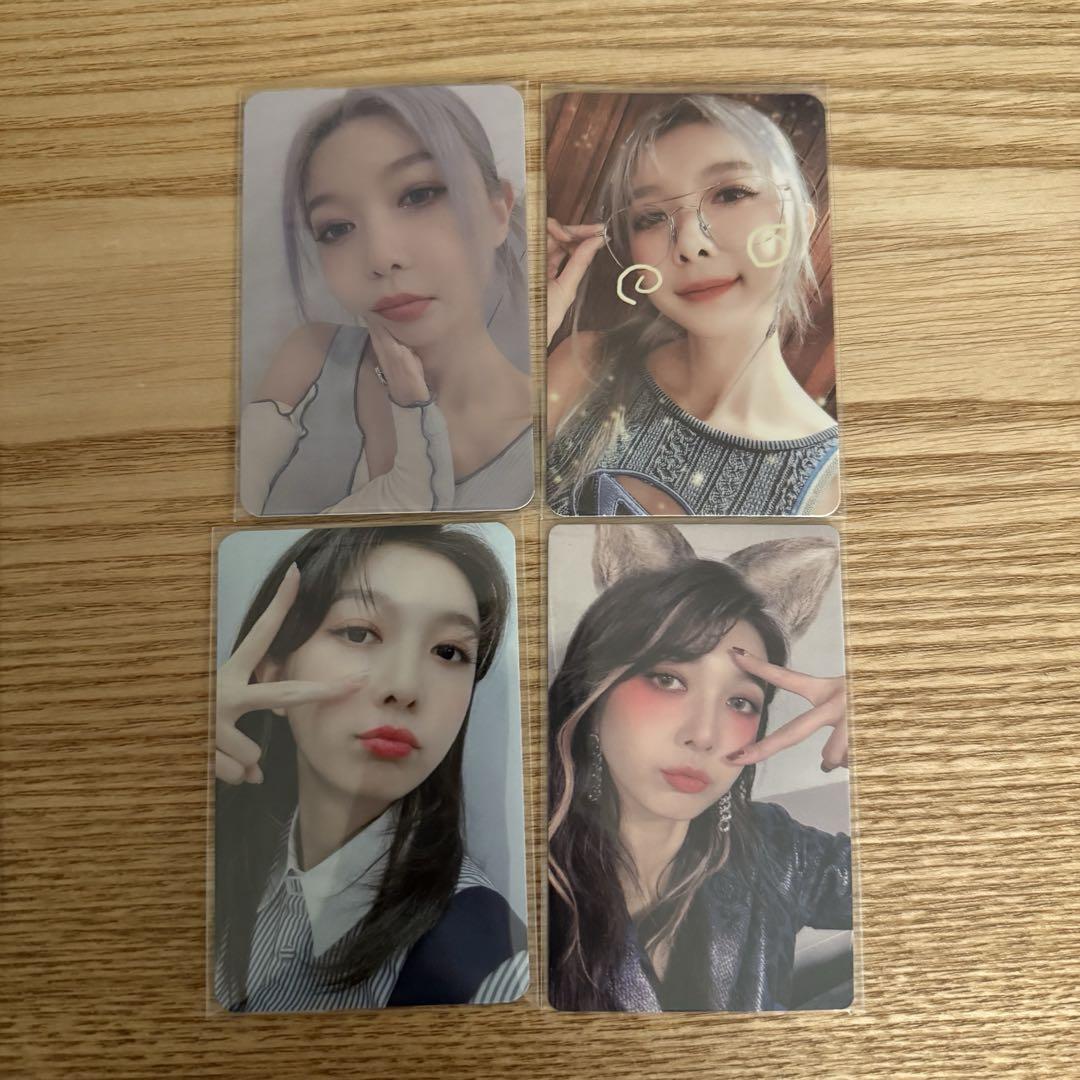 

[USED] Dreamcatcher Trading Card Set