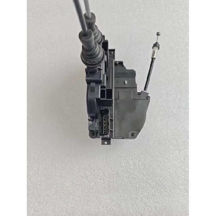 Front Left Door Lock Actuator For Hyundai Santa FE 2007-2009# 813102B020 81310 2B020 81310-2B020