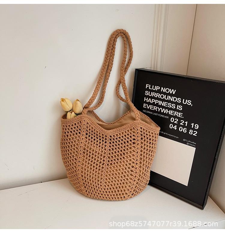 Woven Straw Bag Women's Large Capacity 2025 New Spring and Summer Versatile Leisure Shoulder Seaside Vacation Beach Bag