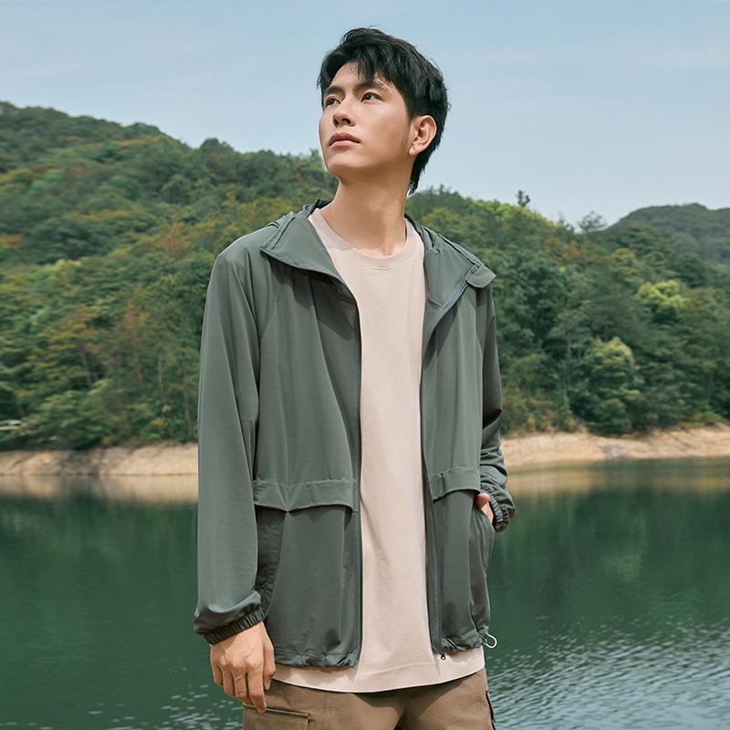 Summer New Men's Sunscreen Clothing UPF10 + Ice Silk Original Yarn Thin Jacket Light and Breathable Outdoor Sports Sunscreen Clothing