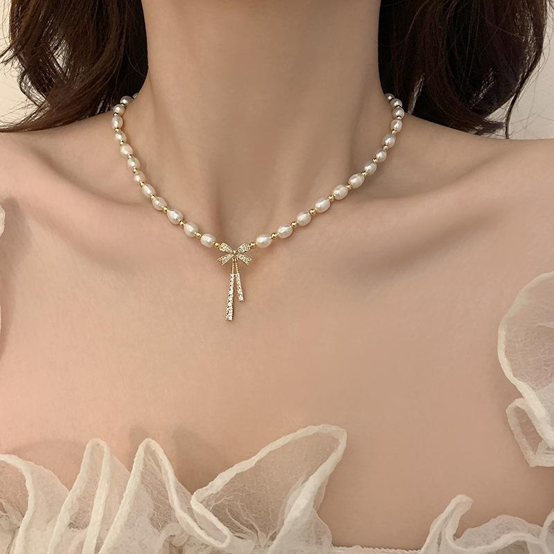 Freshwater Pearl Necklace with Tiny Inlaid Zircons, Bow-shaped, French Vintage Collar Chain, Copper Beads
