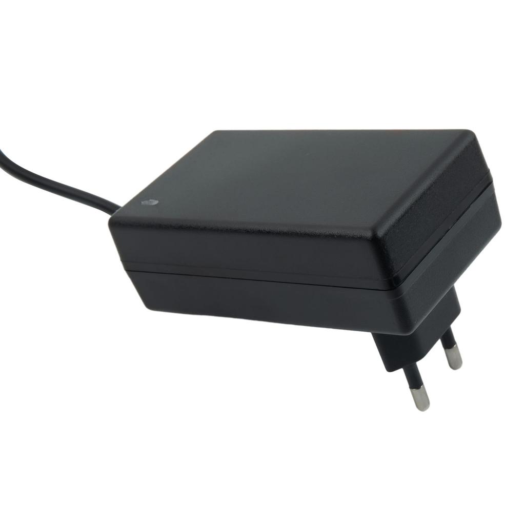 Pro nabíjení motocyklů/elektrických hraček Nabíječka Elektrické motory 92*52mm Černá Elektrické hračky FLH-D1210 Nabíječka pro kočárek