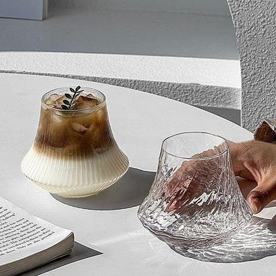 Einfache Kaffeetasse, Glasbecher, Wasserbecher, Vulkan hohe ästhetische Retro-Latte-Tasse, Getränk für den Heimgebrauch