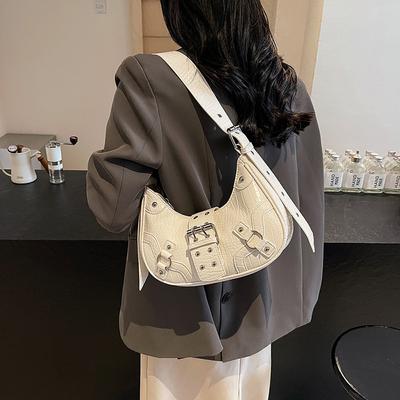 Moda para Pendulares, Bolsa Versátil de Ombro Único para Motocicleta Feminina, Com Rebites, Bolsa Transversal Única Plissada para Axila