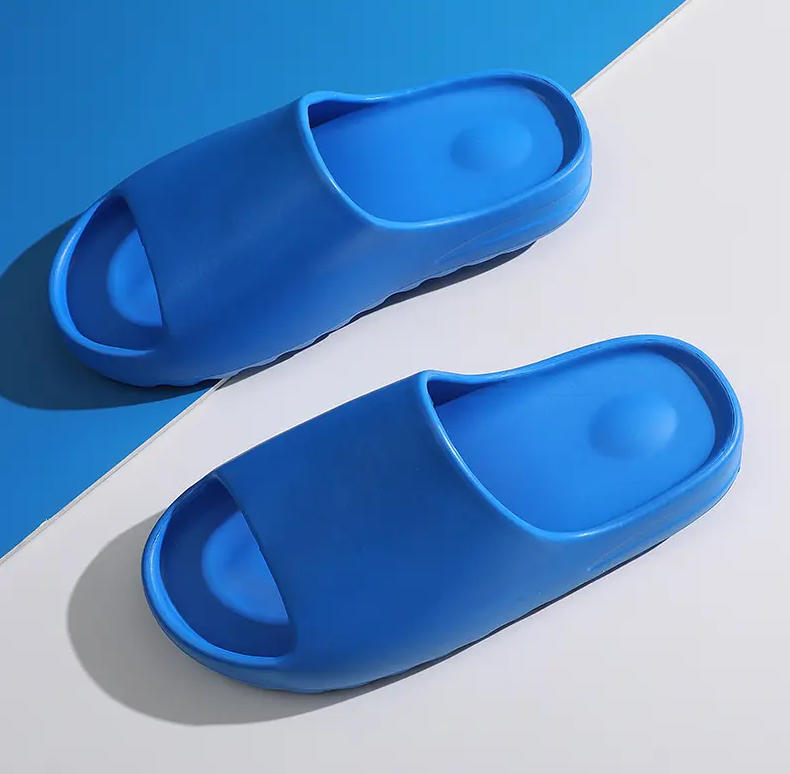 

Летние тапочки Мужские с мягкой подошвой Домашние комнатные сандалии на платформе Модные пляжные туфли из губки Пара Нескользящие тапочки для ванной 35