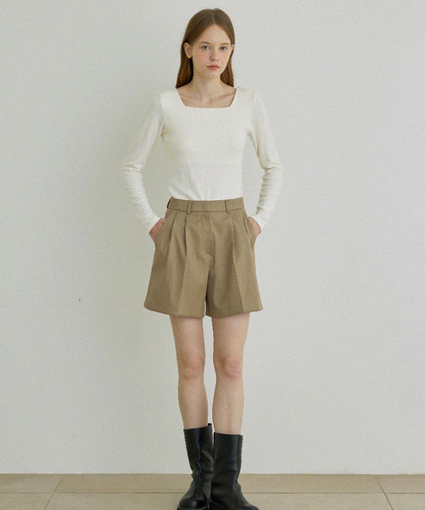 Aejeuipeu Louis Half Pants (Beige)