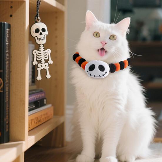 

Pet Collar Halloween Theme Design Soft Felt Material Cat Collar with Decorative Balls Anti-Fall Design Festive Pet Gear L F