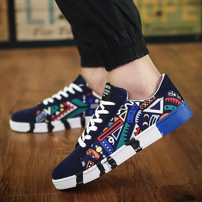 Fashion Men's Sneakers Graffiti Canvas Shoes Fashion Black Casual Shoes Lace-up Vulcanized Shoe Designer Flat Men Shoes Tenis Masculino