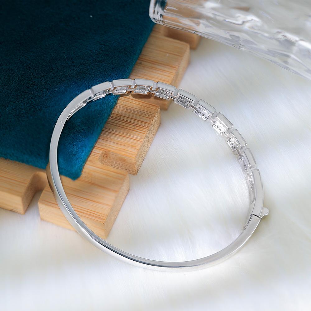 Light Luxury High-end Slightly Inlaid Diamond Bracelet Women's Fashion Simple S925 Sterling Silver Bracelet Couple Versatile Hand Jewelry
