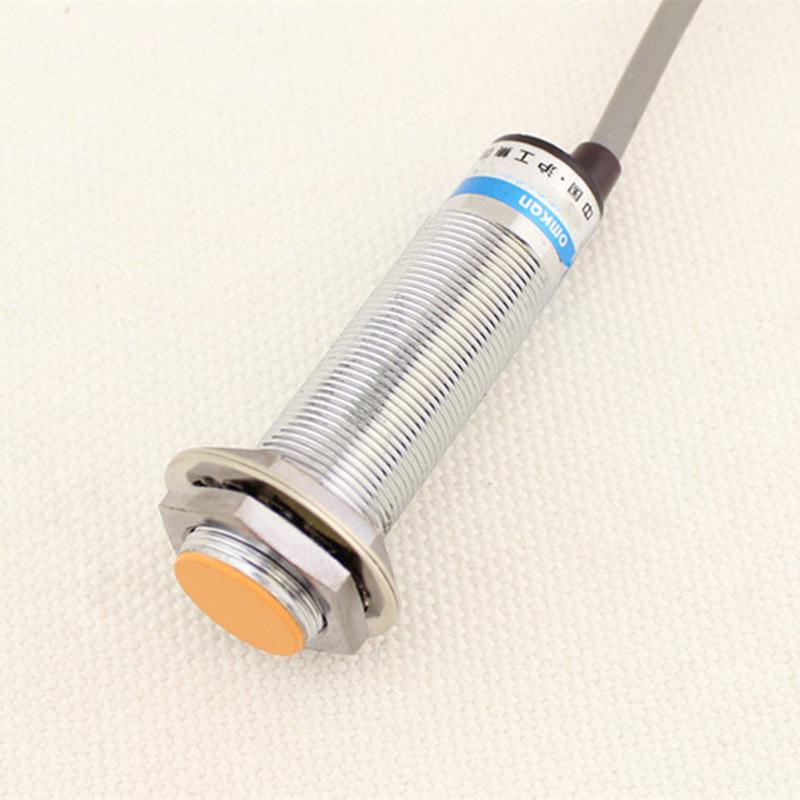Metall Induktiver Näherungsschalter LB3-3NKNBPKPBLKLBAKAB-F, 24V AC/DC Zwei-/Dreidraht-Sensor