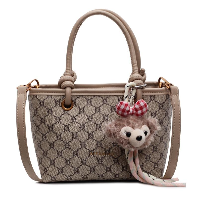 Retro portable small bag women's spring new popular versatile shoulder messenger bag commuter bucket bag