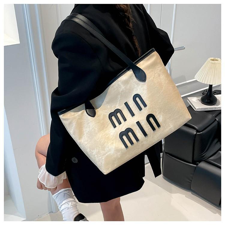 Large Capacity Women's Tote Bag - 2025 New Autumn/Winter Collection: Versatile & Stylish Shoulder Bag